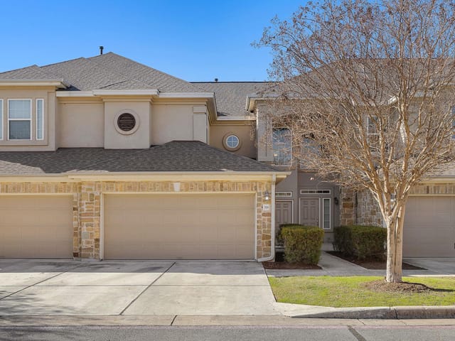 1101 E Parmer Ln Unit #318