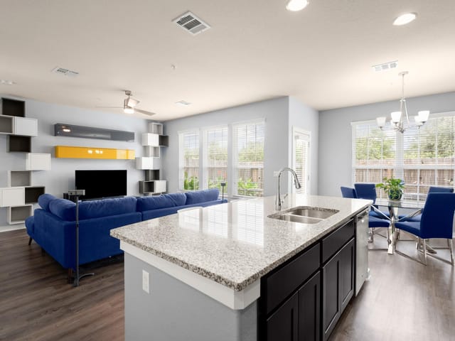 1101 E Parmer LN Unit #329