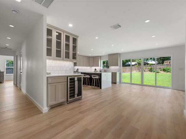 1101 Floradale DR
