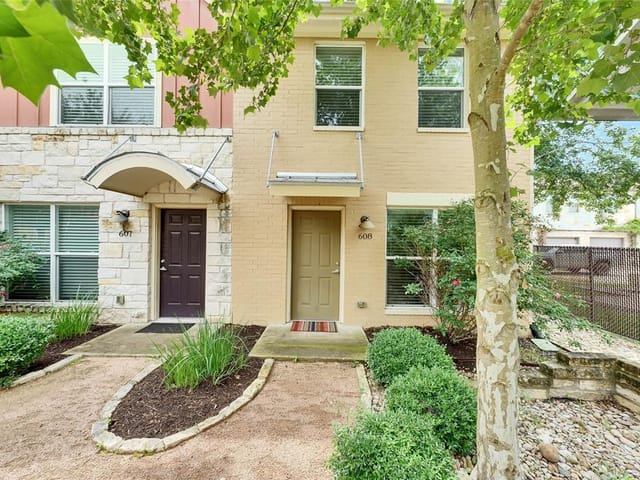 1101 Grove Blvd Unit #608