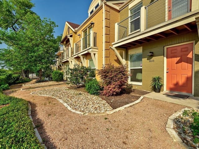 1101 Grove Blvd Unit #805