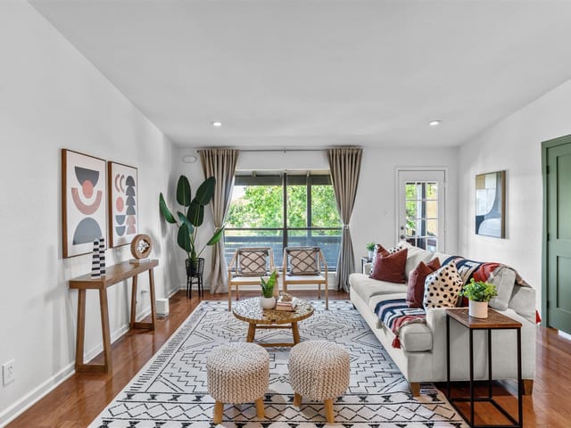 1101 Hollow Creek Dr Unit #2201