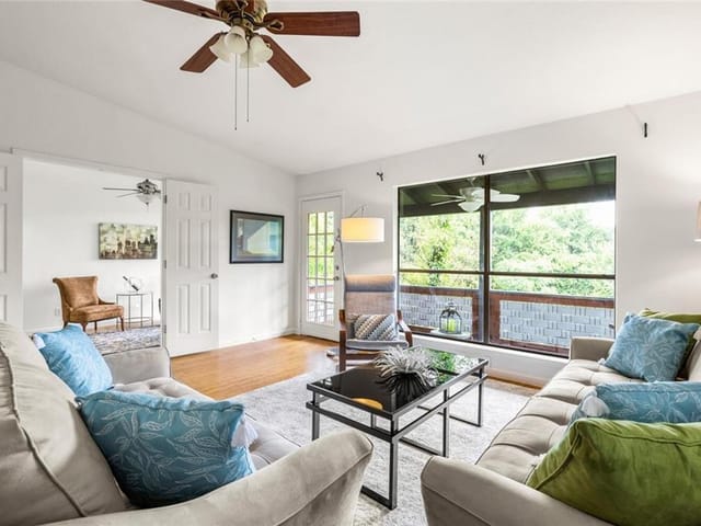 1101 Hollow Creek Dr Unit #2208
