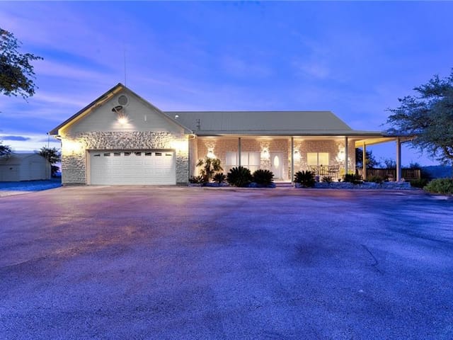 1101 Myers Creek RD