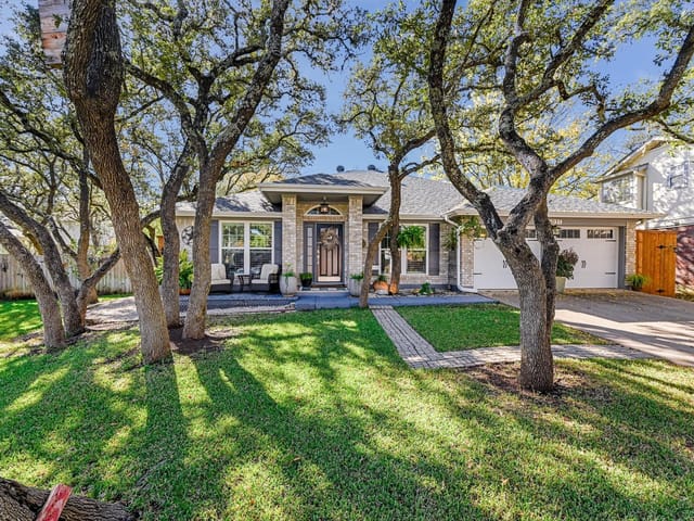 11011 Whiskey River Dr