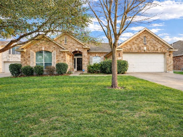 1102 Canyon Maple Rd