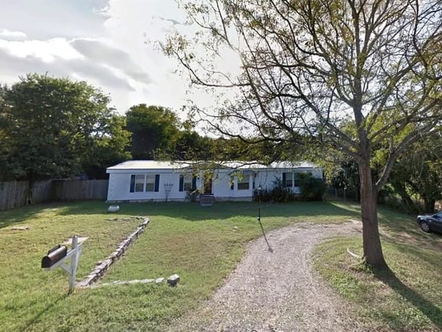 1102 Castile Rd