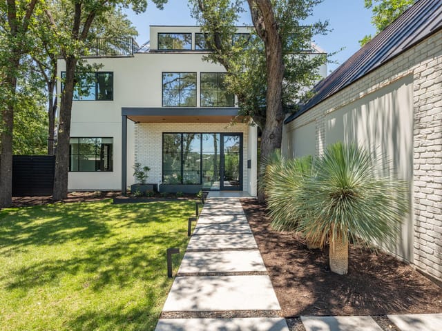 1102 Heritage WAY, photo 1 of 6, Austin, TX