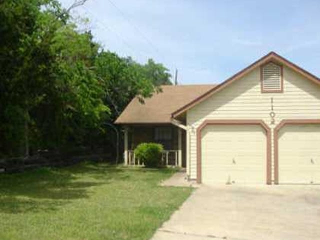 1102 Hickory Grove DR