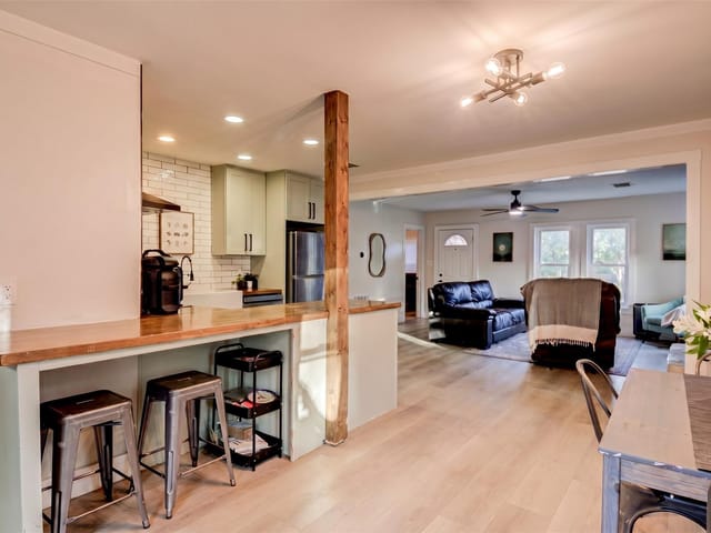 1103 Bluebonnet DR