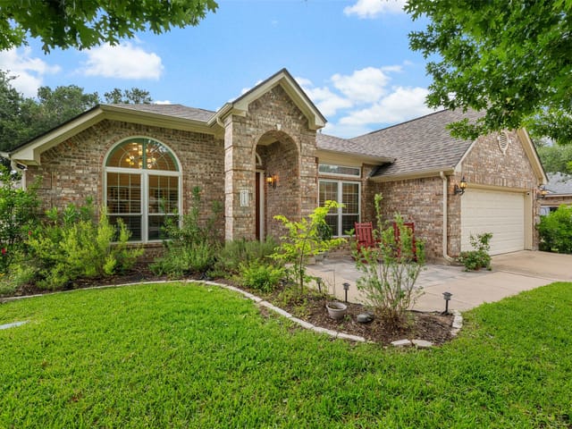 1103 Brighton Bend LN