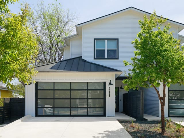 1103 Saucedo St Unit #B