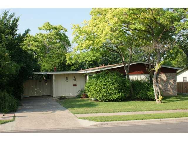 1104 Colony North DR