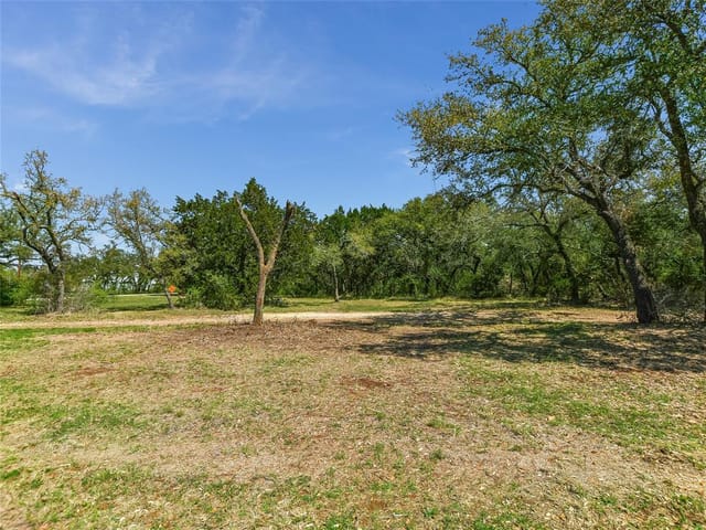 1104 Lone Star Dr
