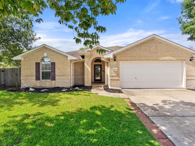 1105 Delia Chapa LN