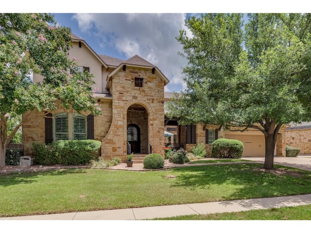 1105 Lakewood Hills Ter
