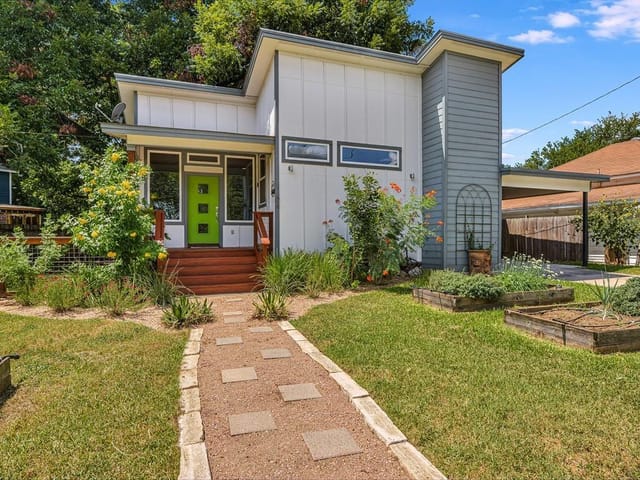 1106 Berger St