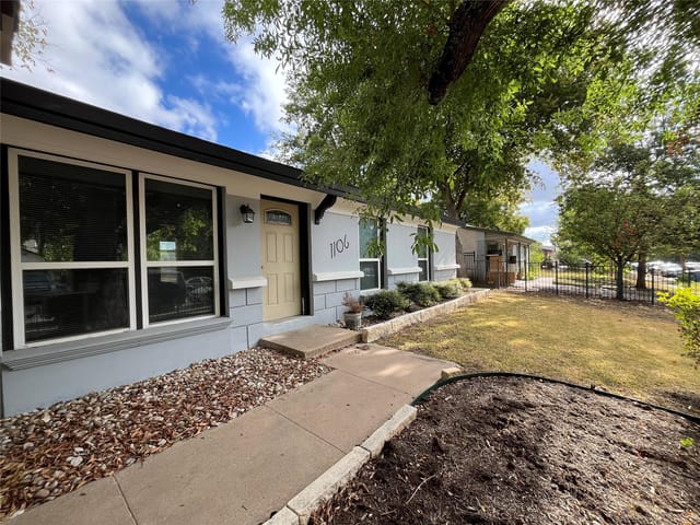 1106 Chesapeake Dr