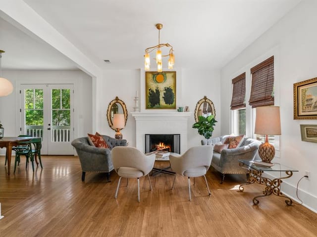 1106 Travis Heights BLVD
