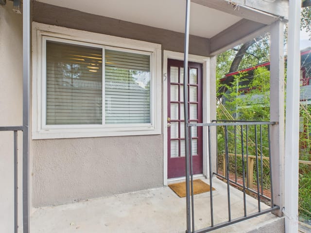 1106 W 22nd St Unit #5