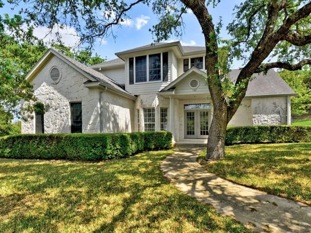 1107 Bowie Rd