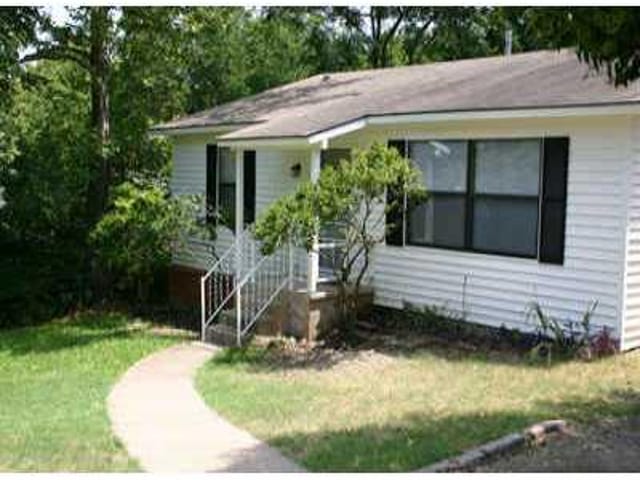 1107 Mariposa Dr