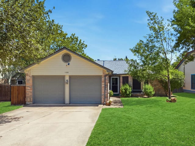 1108 Batavia DR