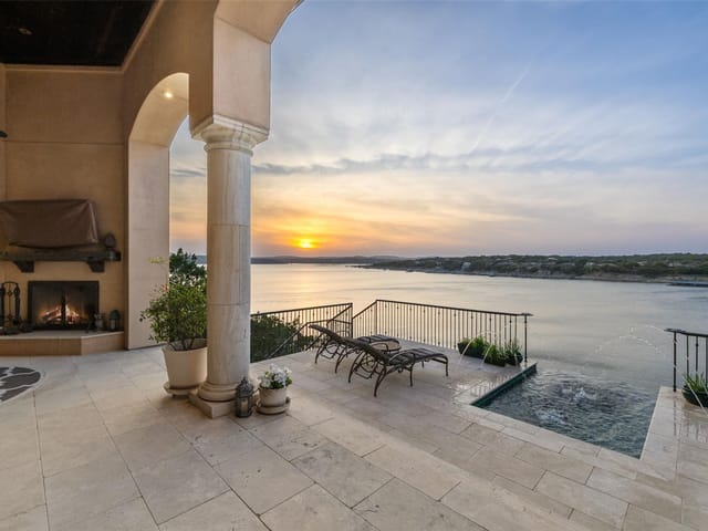 111 Sailfish St - front exterior - Luxury home in Lakeway Sec 01, Austin, TX