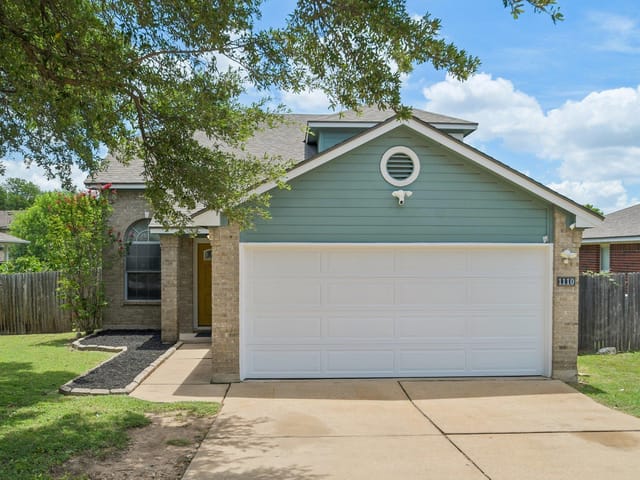 1110 Brashear LN