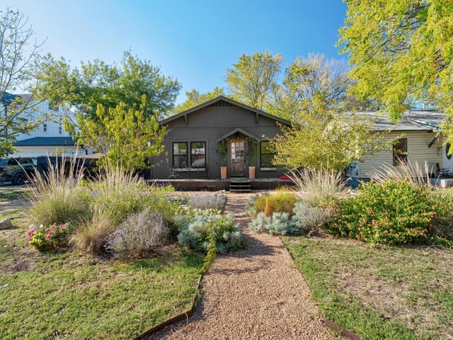 1110 Christie DR
