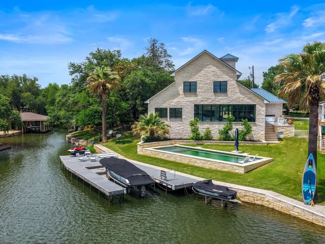 1110 County Road 132A