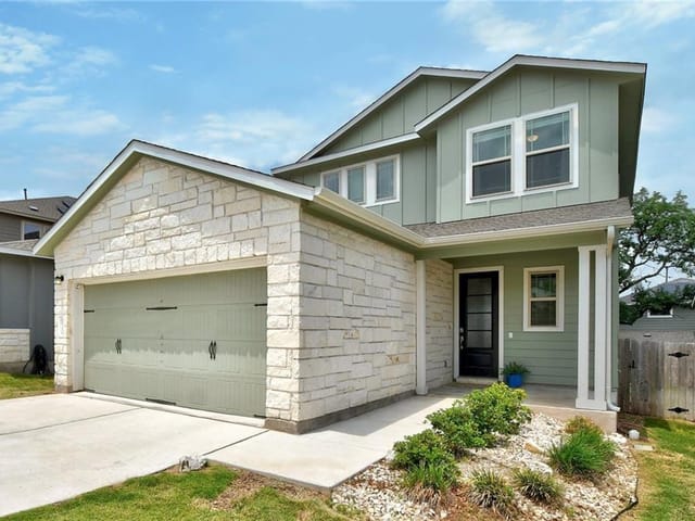 1110 Diggy Dr