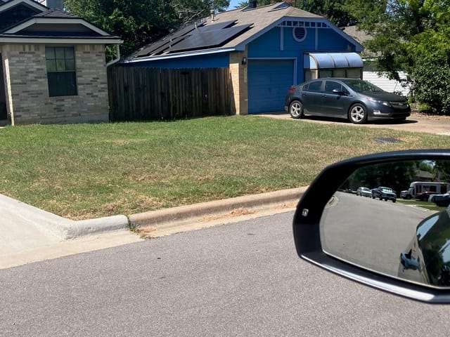 1110 Fairlawn CV