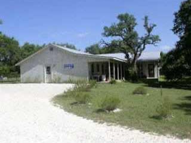 1110 Green Acres