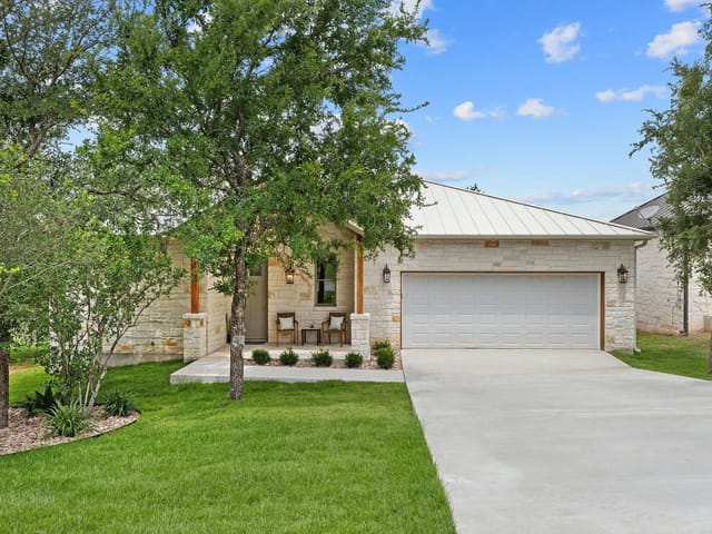 1110 Monterrey Oak Cir