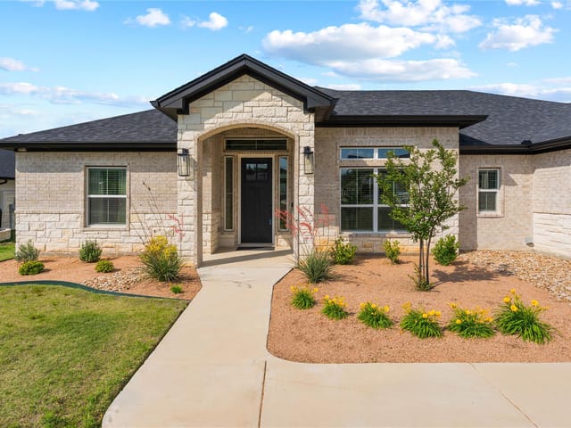 1110 Northcross Dr