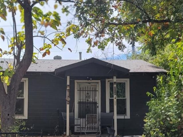 1110 Richardine Ave