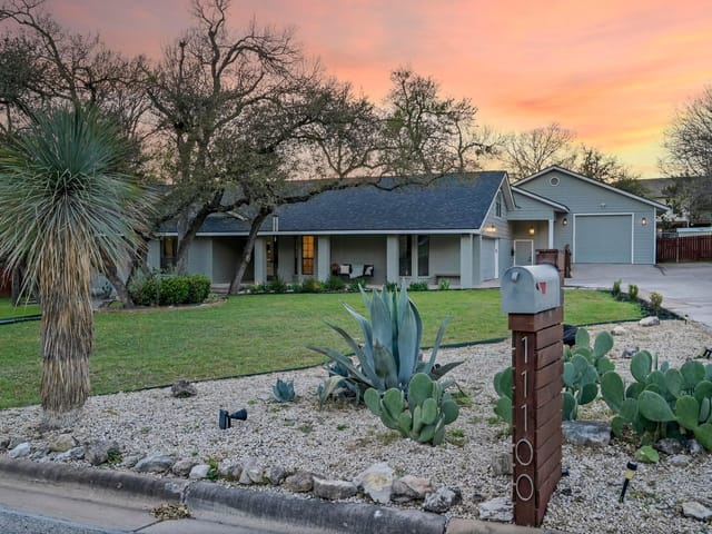 11100 Centennial Trl