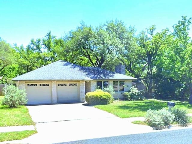 11103 Oak Knoll Dr