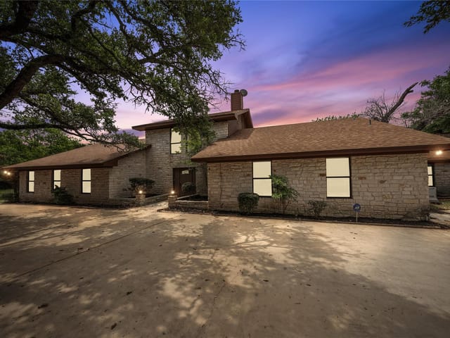 11105  Highview Dr  