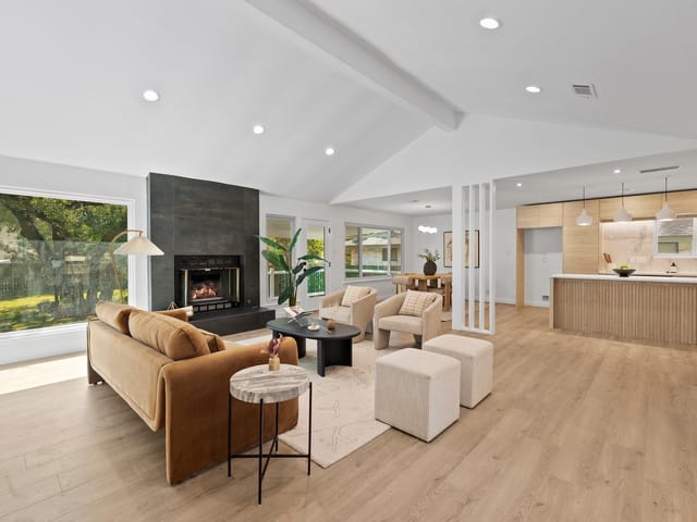 11105 Oak Knoll Dr