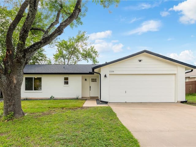 11106 Applewood Dr