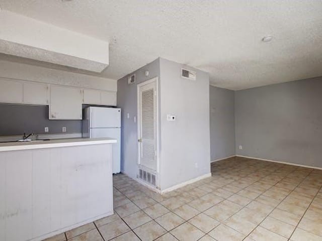 1111 W 10th St Unit #114