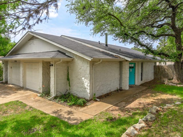 11118 Wandering WAY