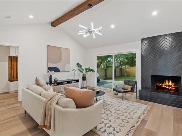 1112 Milford Way