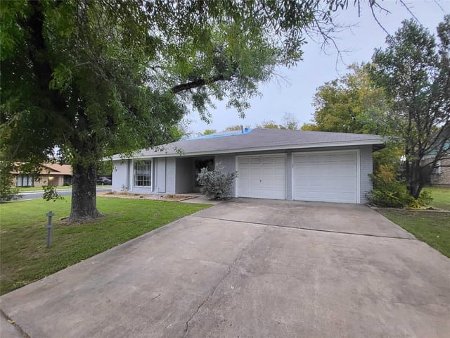1112 Red Cliff Dr