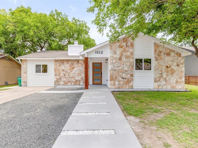 1112 Speer Ln