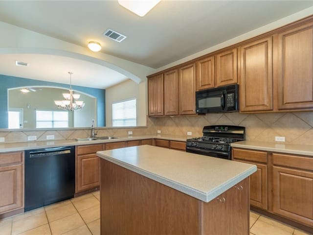 11125 Bleich Ln