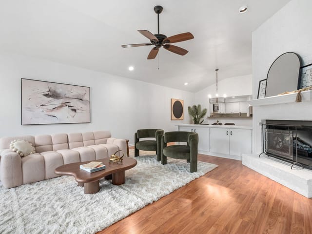 11127 Pinehurst DR Unit #E