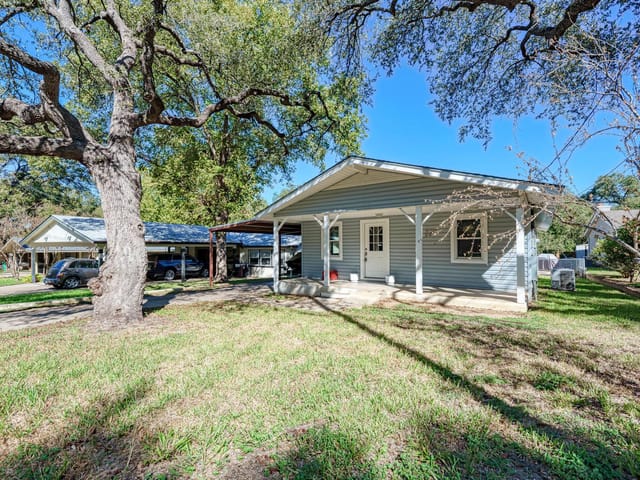 1113 County Road 132B